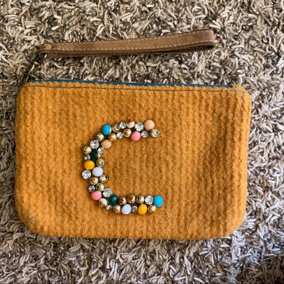 Anthropologie Accessories - 💐anthro “C” wristlet